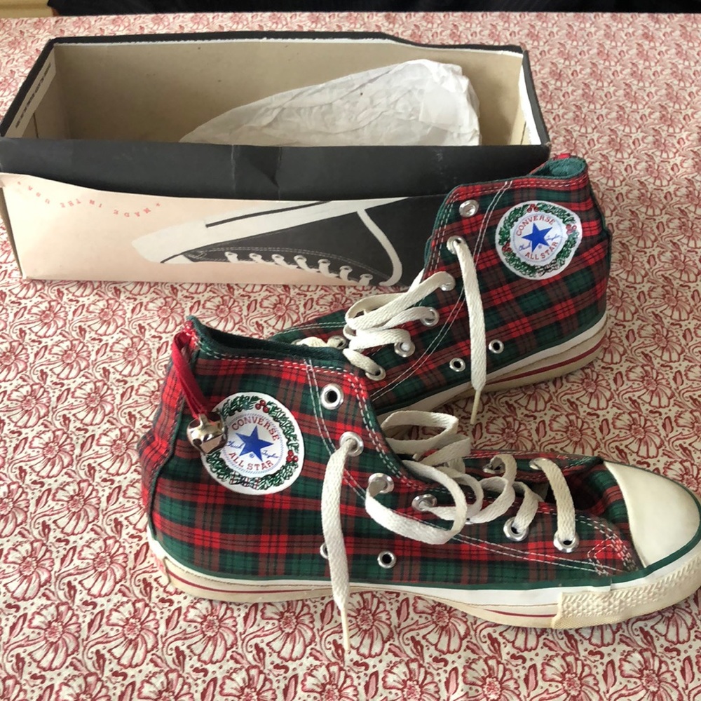 Vintage vintage vintage Xmas Chucks!